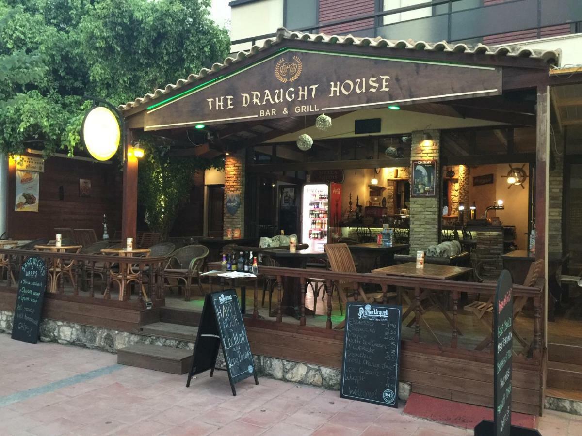 The Draught House Pub-Inn Mália Kültér fotó